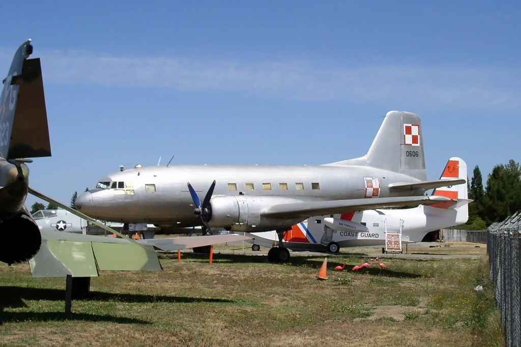 Il-14 Polish - Air Force 0606, Pacific Coast Air Museum, Santa Rosa, California, USA.( Foto ©: Eugene Zelenko )